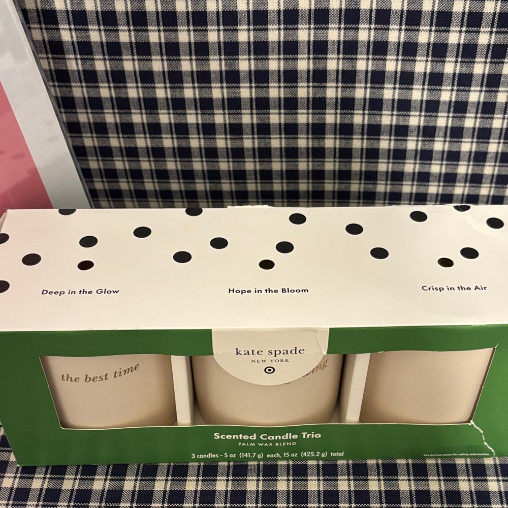 Kate Spade Green and White Candle Set - Picture 3 of 5
